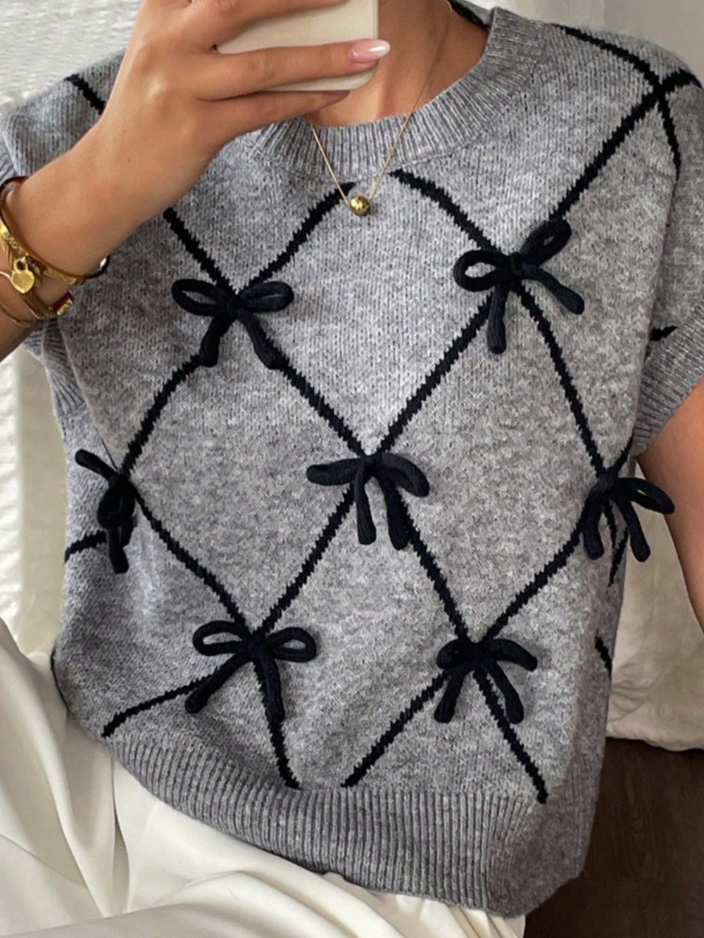 Classic Bow Detail Round Neck Batwing Sleeve Knit top - Picture 5 of 9